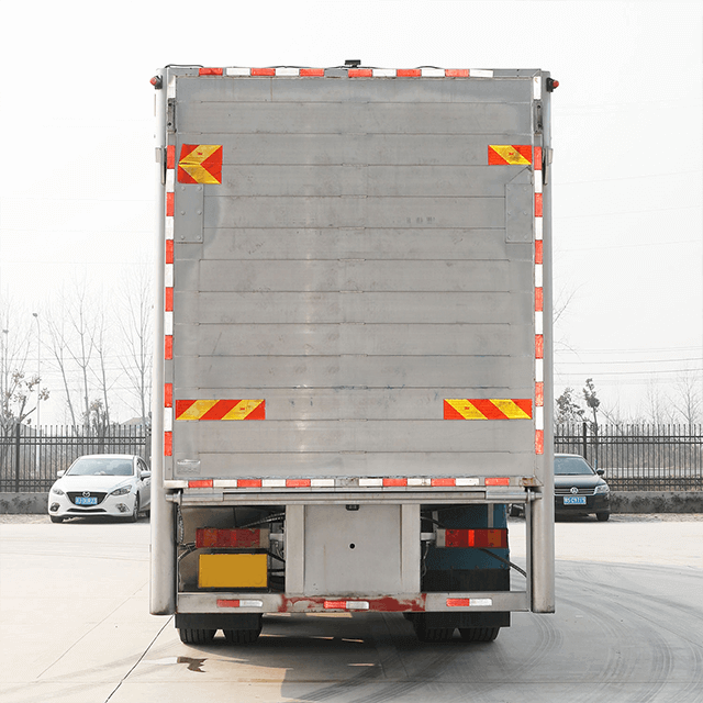 Dongfeng Transport Truck for All Livestock and Poultry Delivery