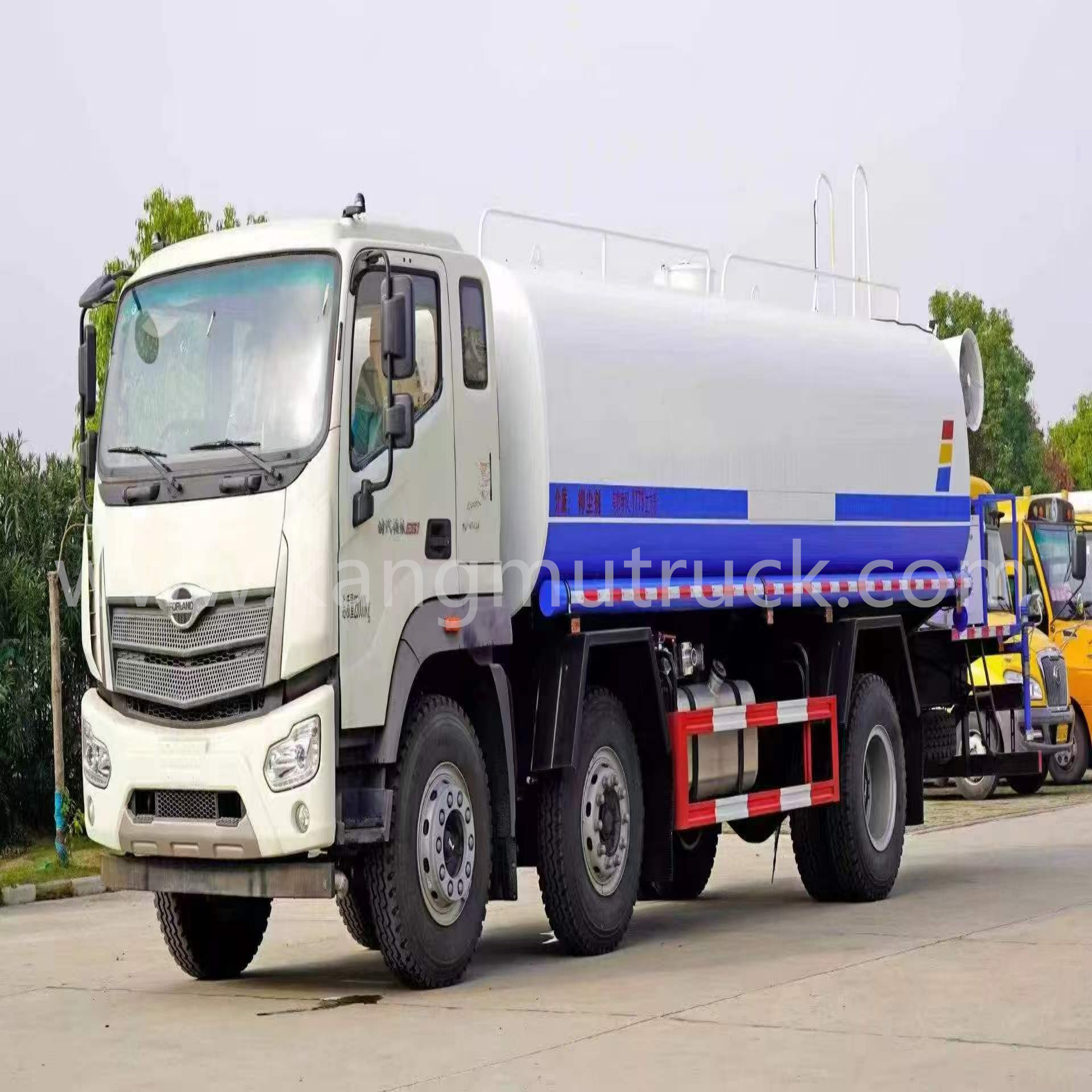 Foton Era Leader ES7 Light Three-Axle 22-Cubic-Meter Dust Suppression Truck