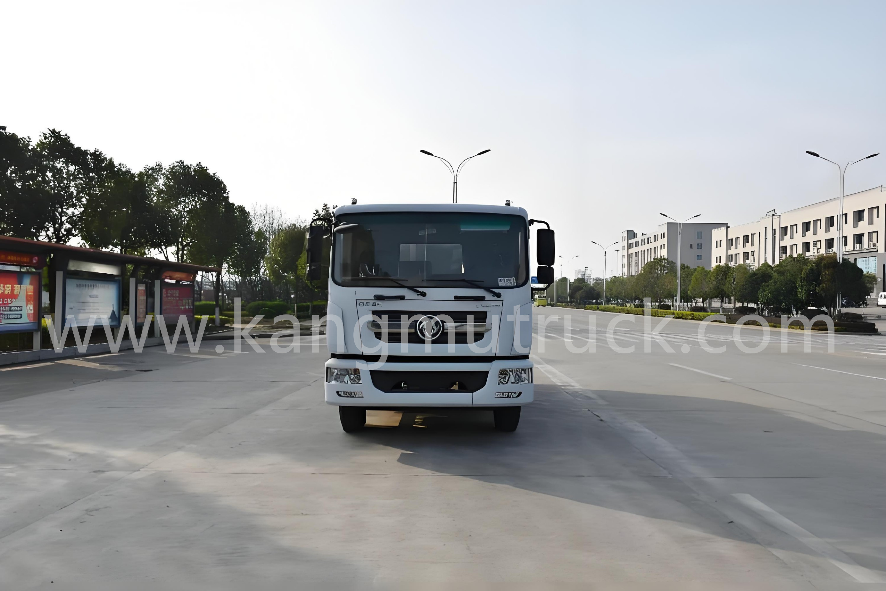 Dongfeng D9 15m³ da 230 CV bimbo vuoto e aspirazione camion