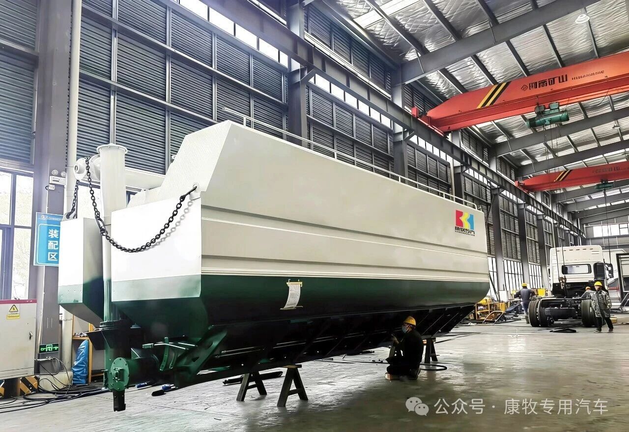80% of A Truck’s Service Life Lies in Its Paintwork! Kangmu Special Vehicle Reveals The Conscience Code of Feed Truck Painting Technology!
