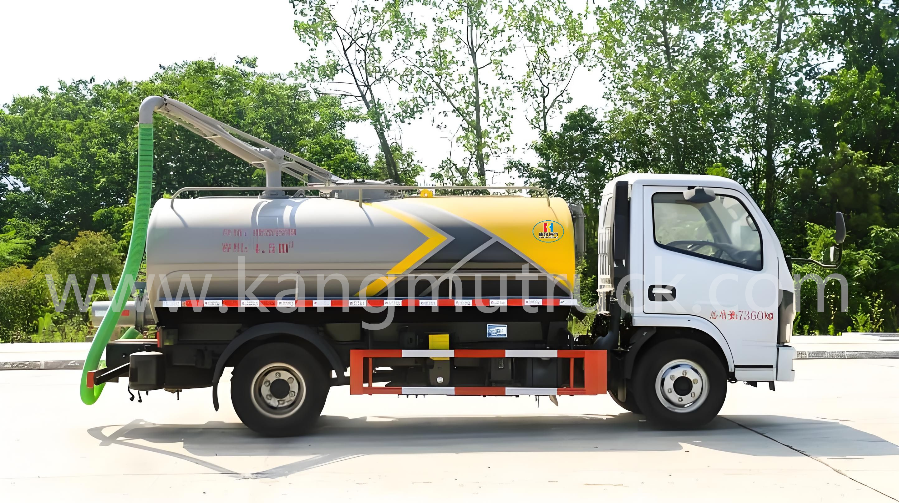 Dongfeng Dolika 5CBM Cesspit Emptier And Suction Truck