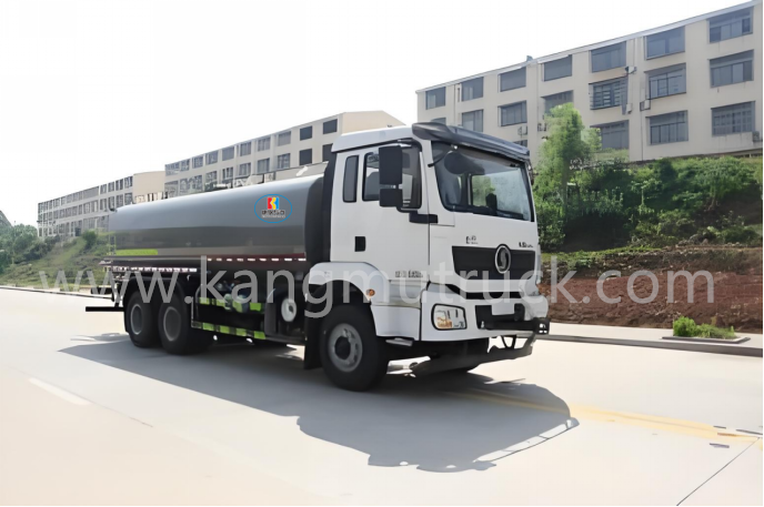 Shacman Delong M3000 18CBM Sprinkler Truck