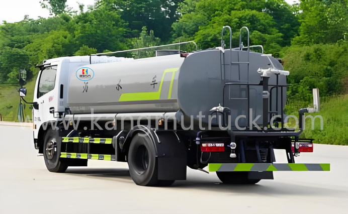 Dongfeng Dolika 9 CBM 156HP Sprinkler Truck