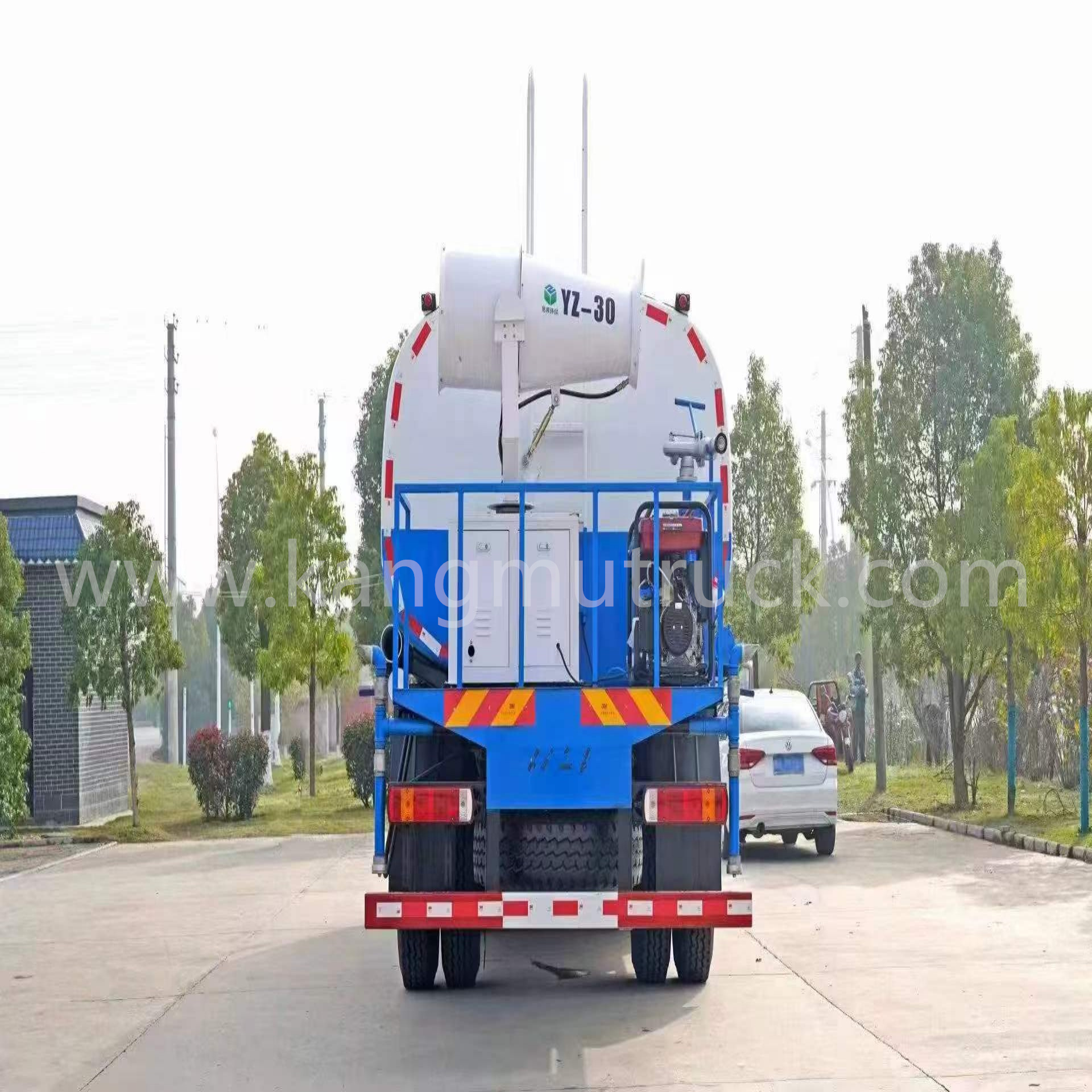 Foton Era Leader ES7 Light Three-Axle 22-Cubic-Meter Dust Suppression Truck
