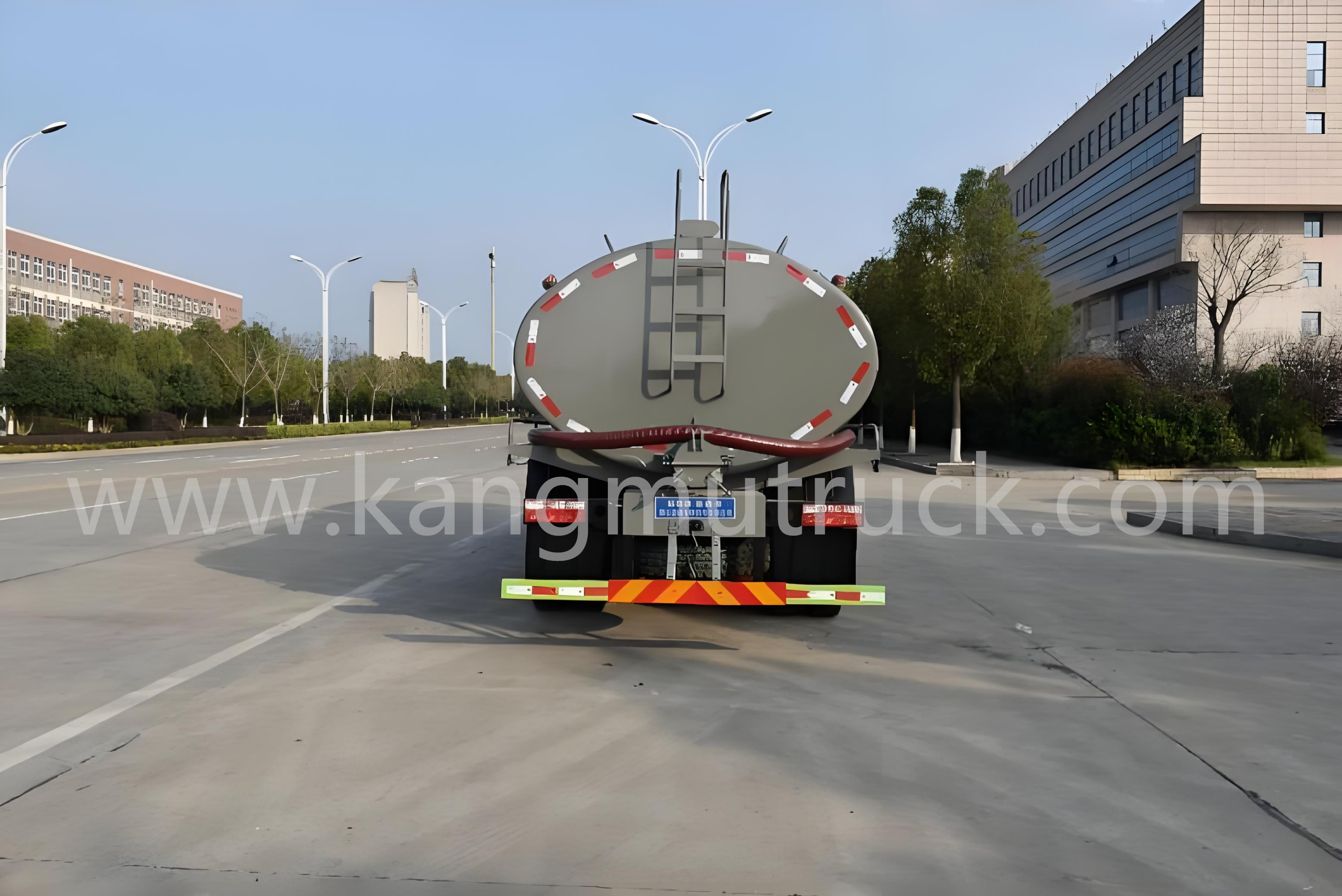 Dongfeng D9 15m³ da 230 CV bimbo vuoto e aspirazione camion