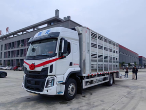 Dongfeng Chenglong Single Axle Aluminum Alloy Livestock Transport Truck