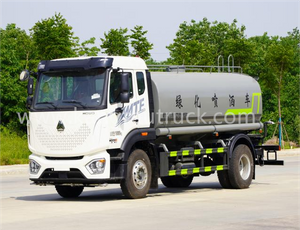 HOWO MATE 15CBM Sprinkler Truck