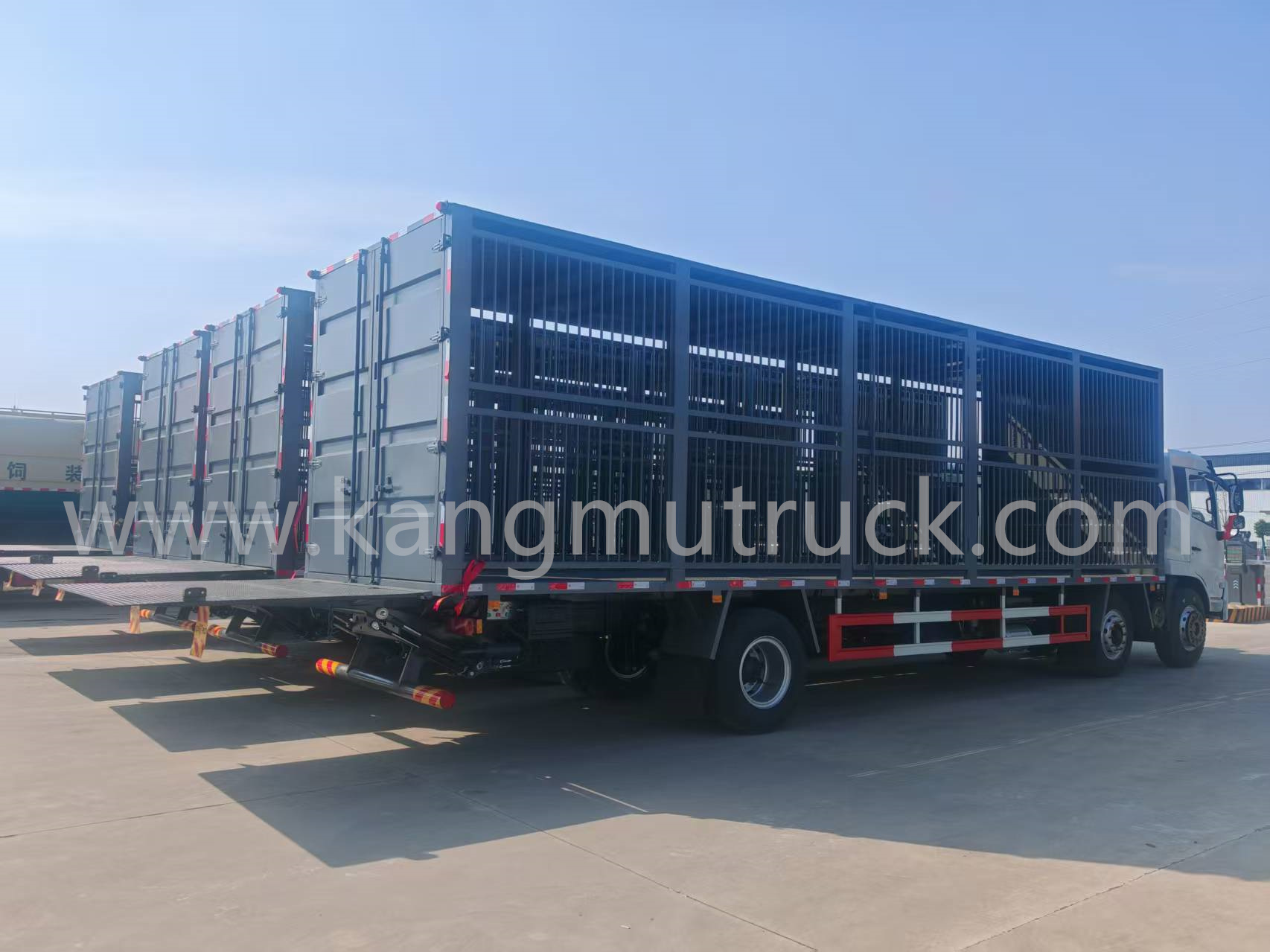 Dongfeng Fence Livestock Transport Truck