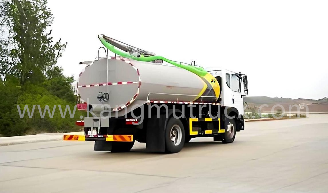 Dongfeng D9 12CBM CESSPIT VETIER و SUCTION