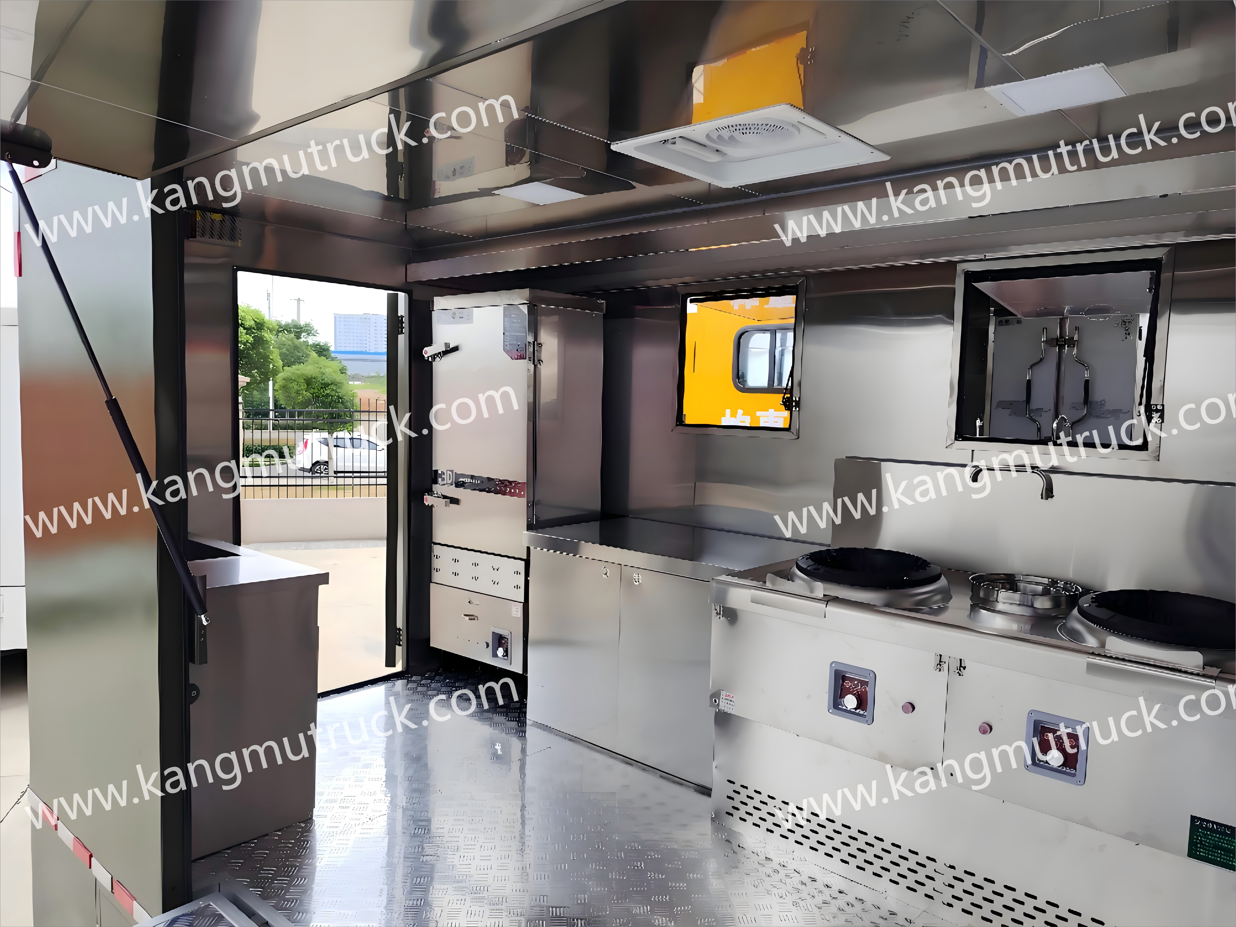 Dongfeng Dolika 3308mm Wheelbase Food Truck