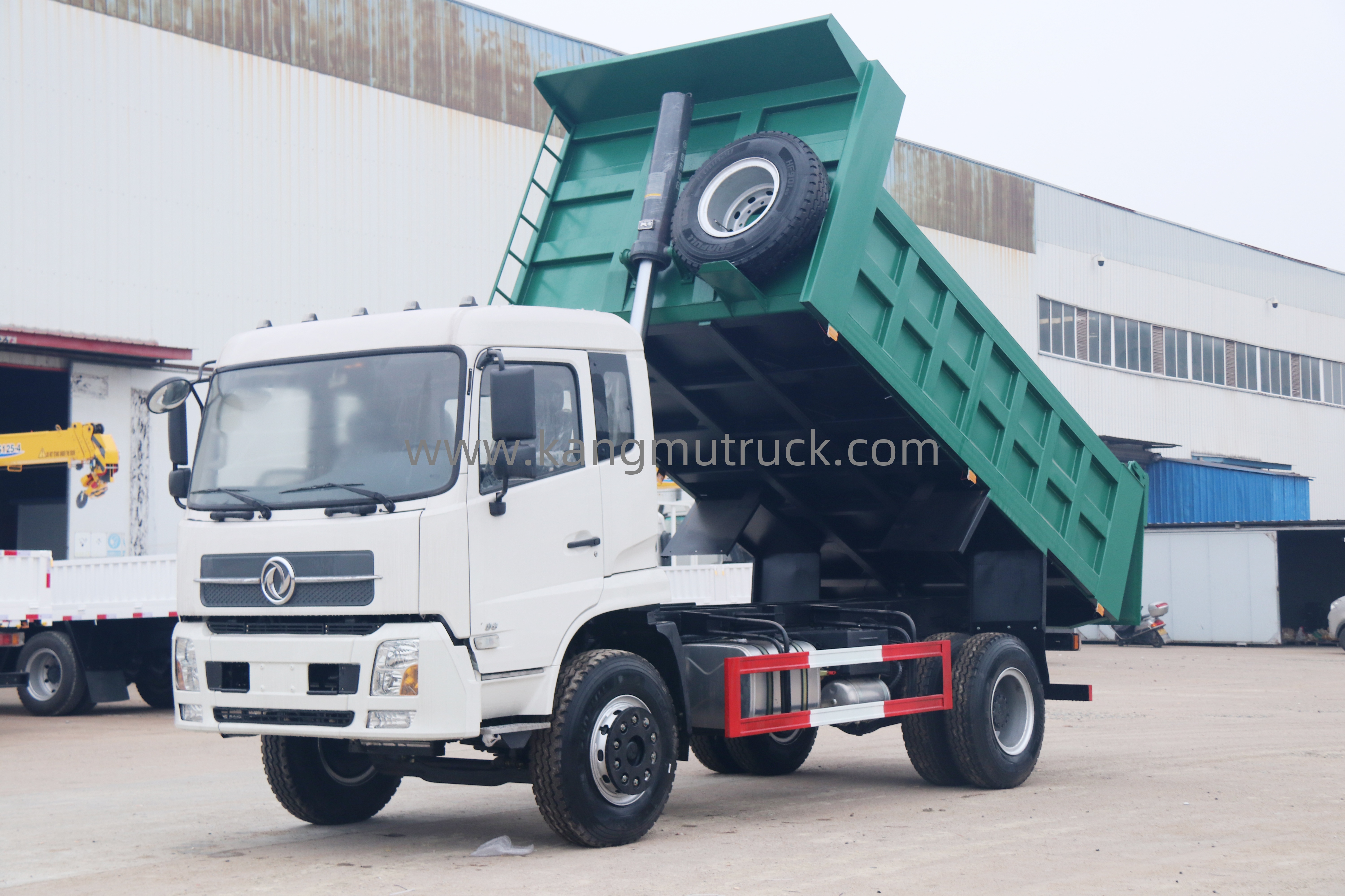 EQ3182E Dump Truck
