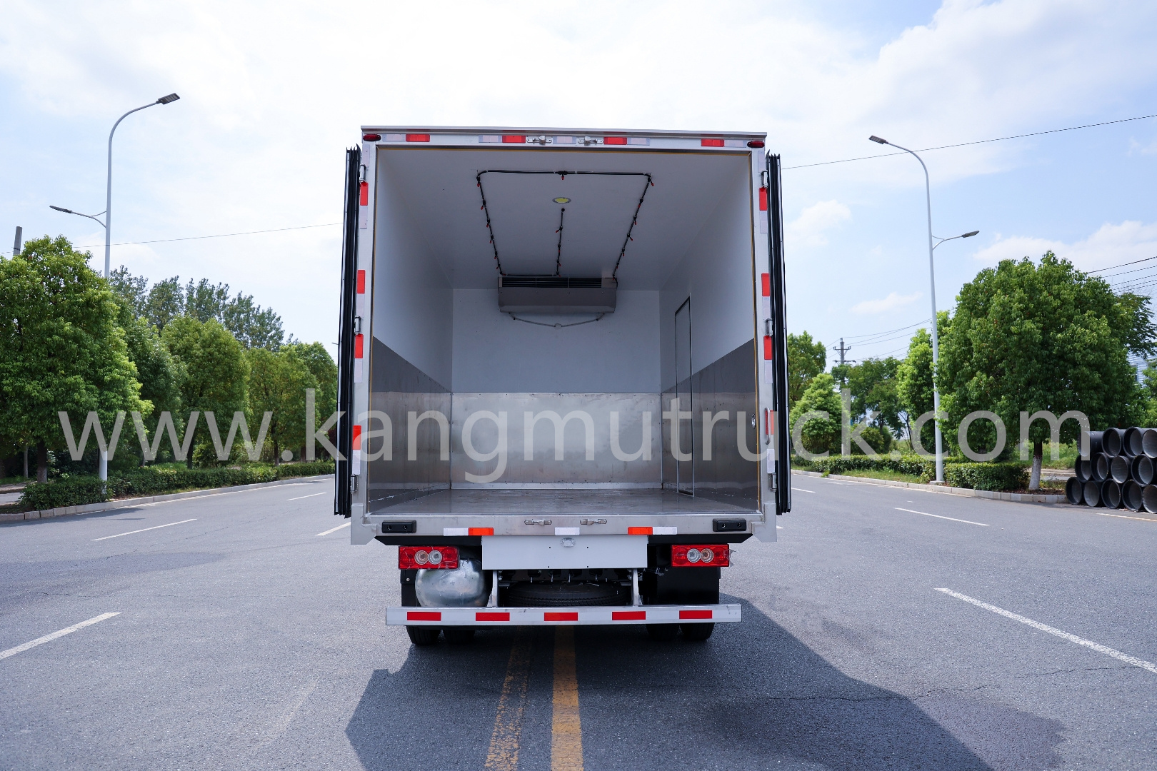 FOTON 4.2M 158HP Refrigerated Truck