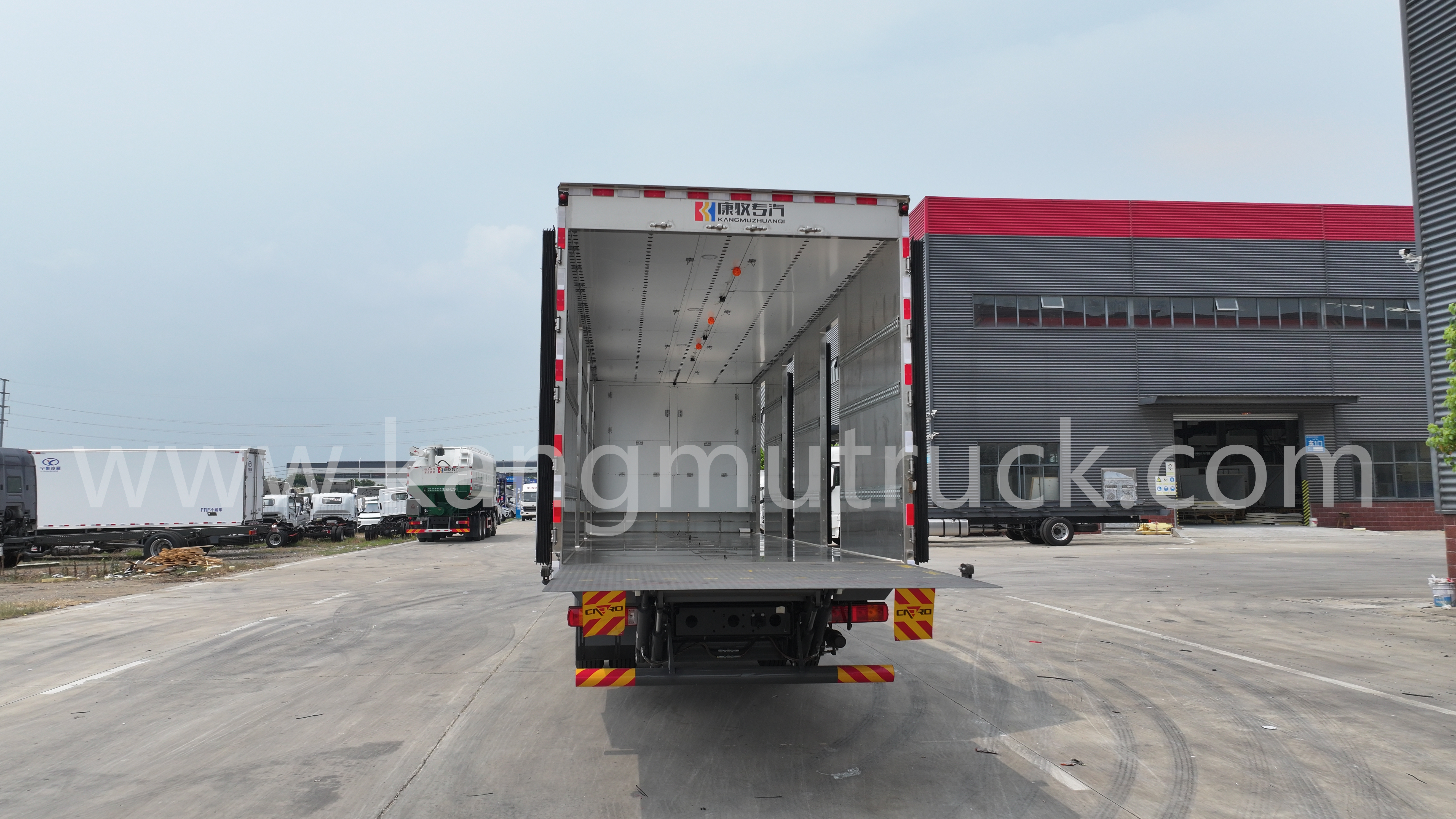 Foton Auman 4x2 Day Chicken Truck