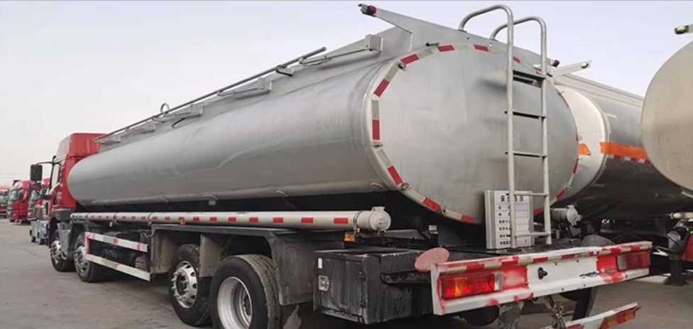Refueling LPG Tanker Fuel Transport Truck