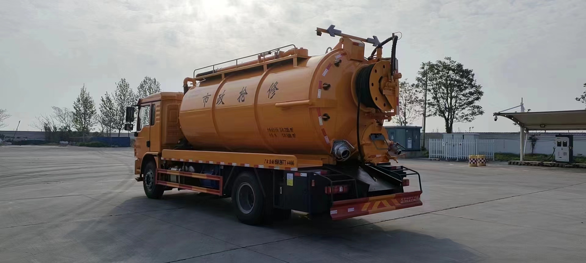 SHACMAN Sewage Suction Truck