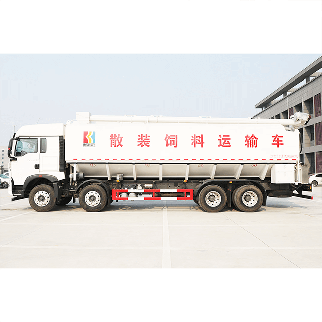 Sinotruck Howo 8x4 34CBM tovornjak z žitom v razsutem stanju za dostavo zrnja