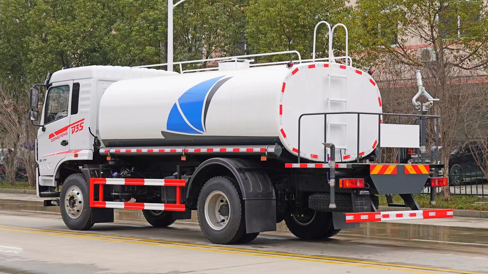 Dongfeng D3 Water Sprinkler Truck