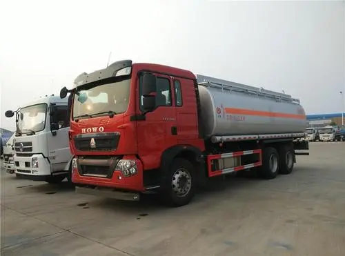 HOWO Aircraft Refueling Truck with Oil Tank