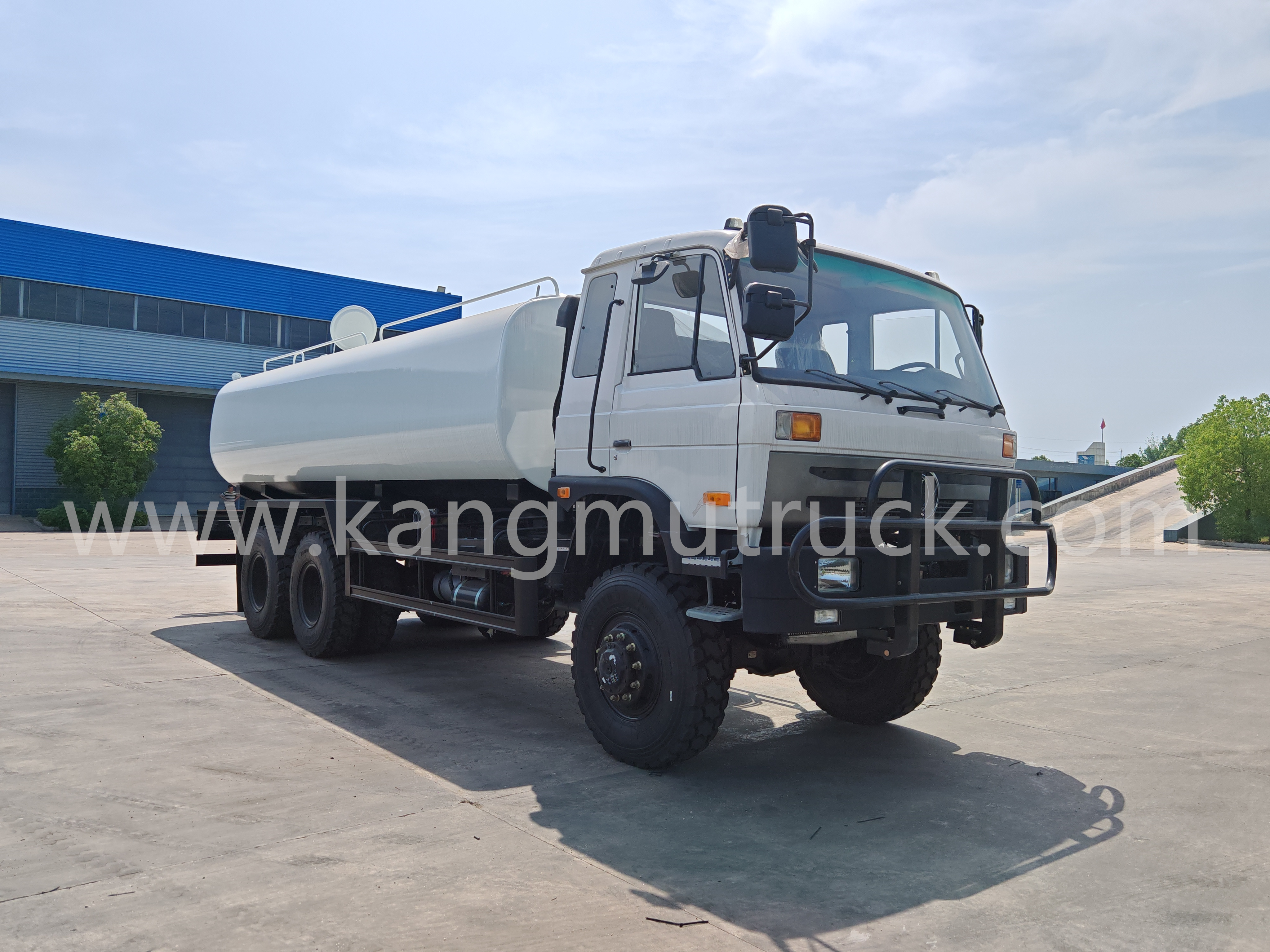 4*4 8000L Water Tank Truck