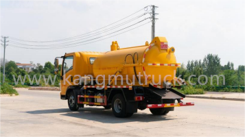 Howo 5Cbm Sewage Suction Truck