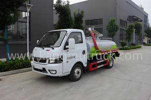 Dongfeng Tuyi 2.5 CBM Cesspit Emptier And Suction Truck 