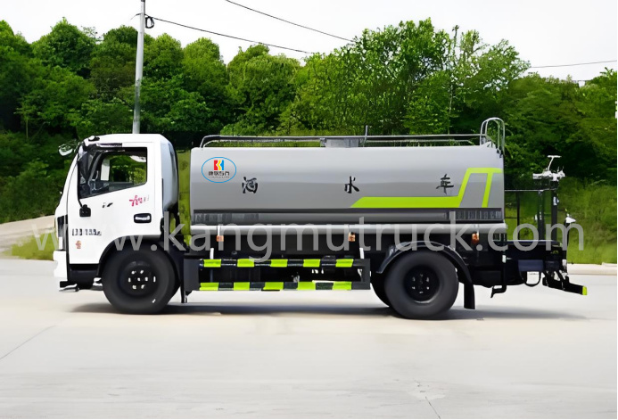 Dongfeng Dolika 9 CBM 156HP Sprinkler Truck
