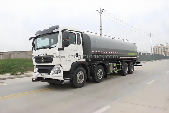 Sinotruk Howo TX MAN350 HP 28 CBM Dust Suppression Truck