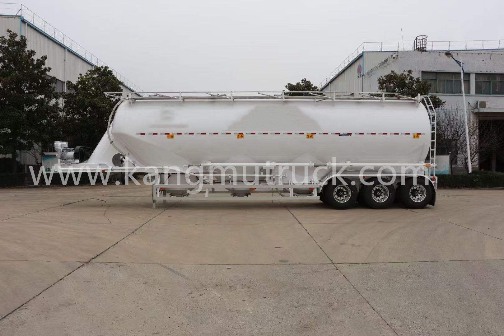 Hubei Kangmu Bulk Feed Transport Semi Trailer (Pneumatic Discharge)