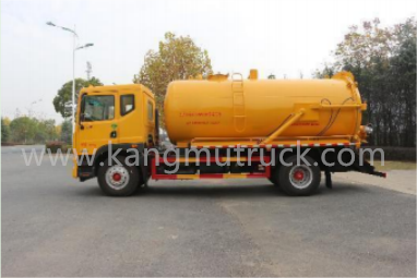 Kangmu D9 Cummins 230HP 10Cbm Sewage Suction Truck