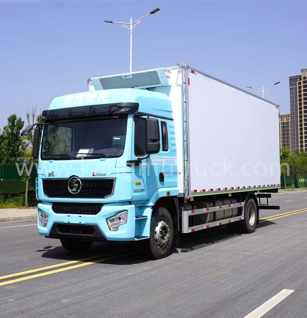 Shacman 245HP Refrigerated Truck