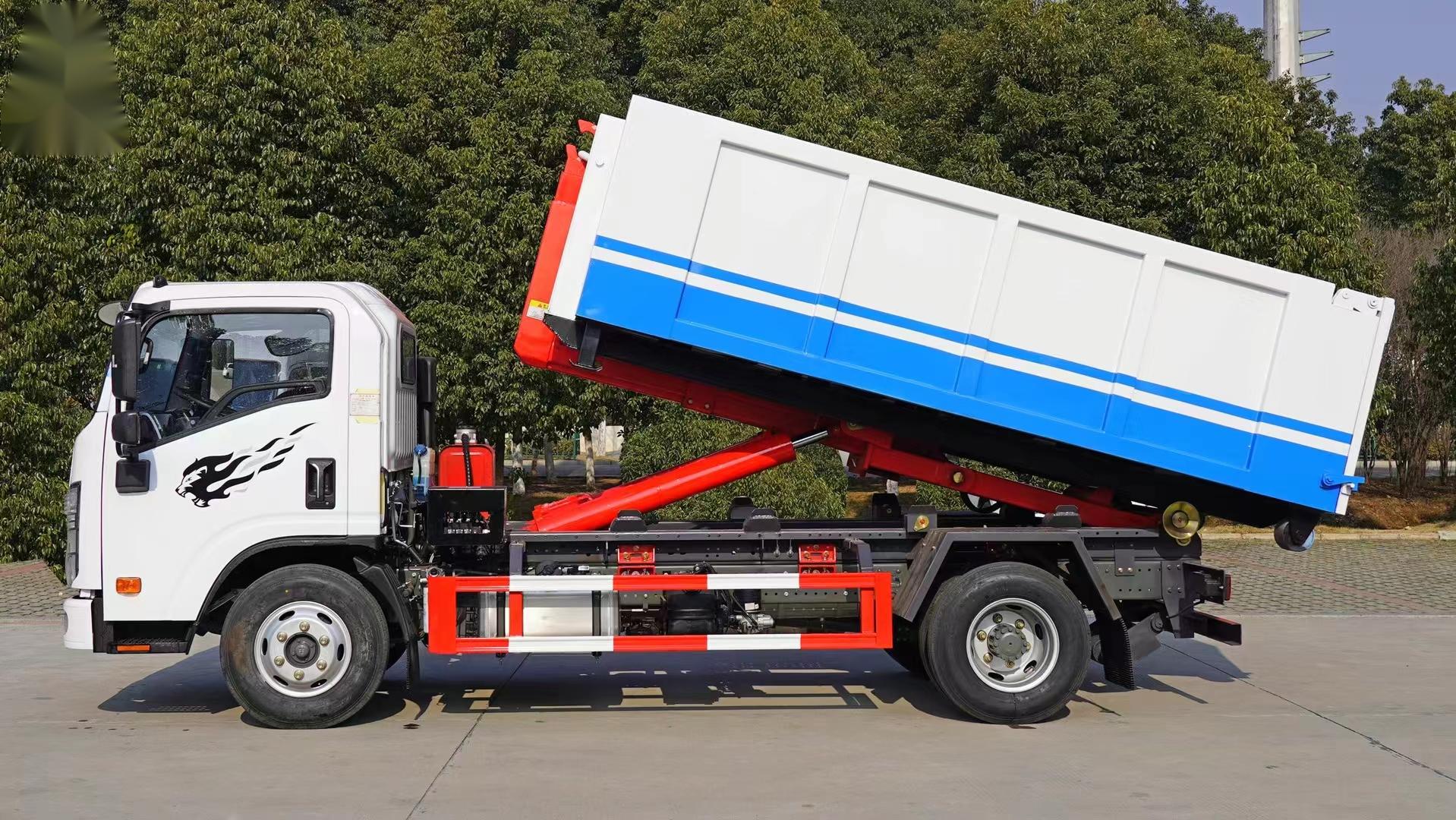 3300 Wheelbase Hook Arm Garbage Truck