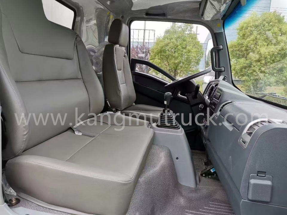 HOWO 4.2M 160HP Refrigerated Truck
