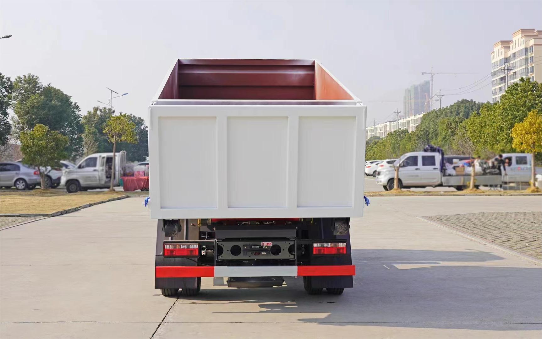 3300 Wheelbase Hook Arm Garbage Truck