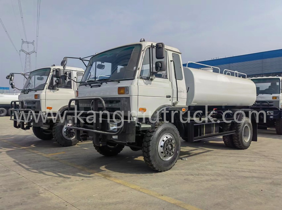 4*4 8000L Water Tank Truck
