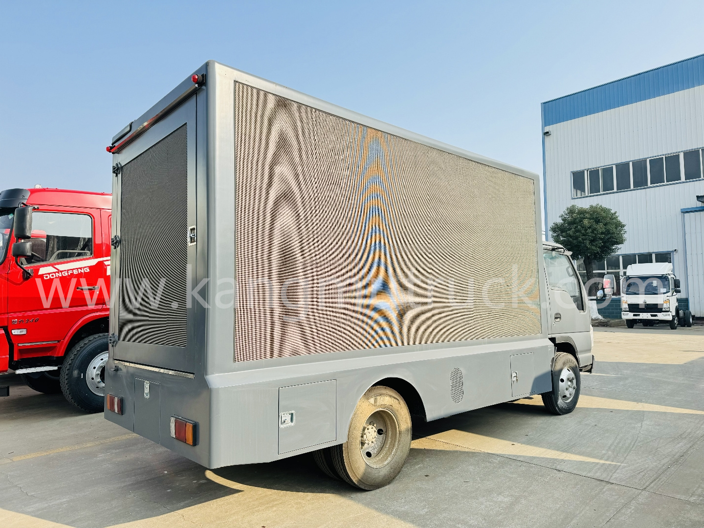 Isuzu 4x2 P4 lori LED