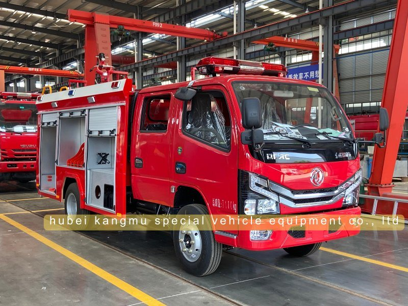 Dongfeng 6000 Liters Water Tank Fire Fighting Vehicle