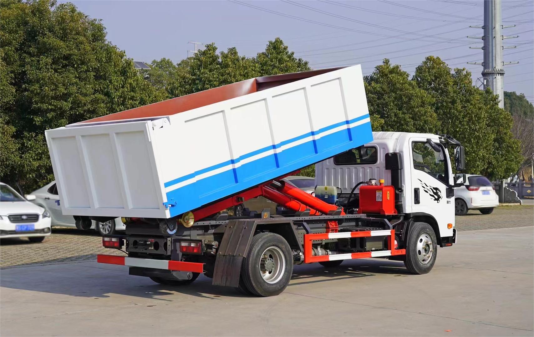 3300 Wheelbase Hook Arm Garbage Truck