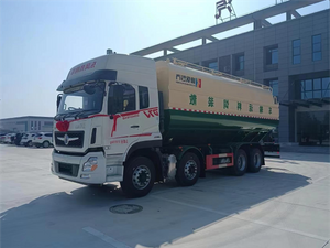Dongfeng 4 Axles Bulk Feed Truck