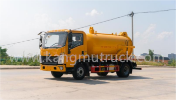 Howo 5Cbm Sewage Suction Truck