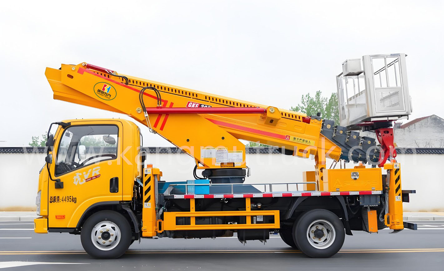 FAW Jiefang Tiger VR 31-Meter Aerial Lift Truck