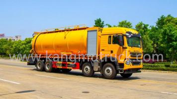 Sinotruk Howo 32Cbm Combi Suction And Jetting Truck