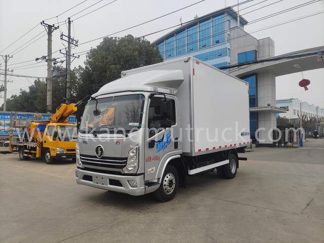 Shacman 160HP Refrigerated Truck 