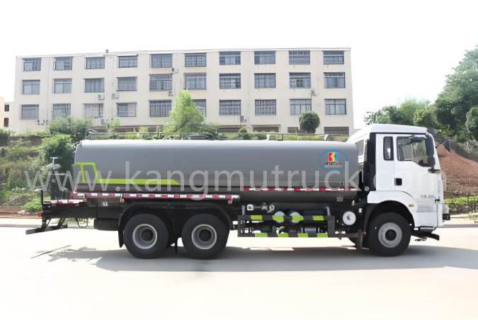 Shacman Delong M3000 18CBM Sprinkler Truck