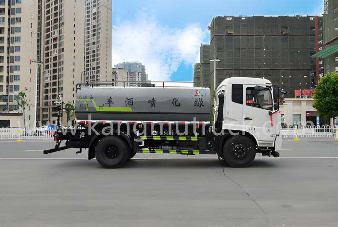 Dongfeng KR 12CBM 210HP Sprinkler Truck