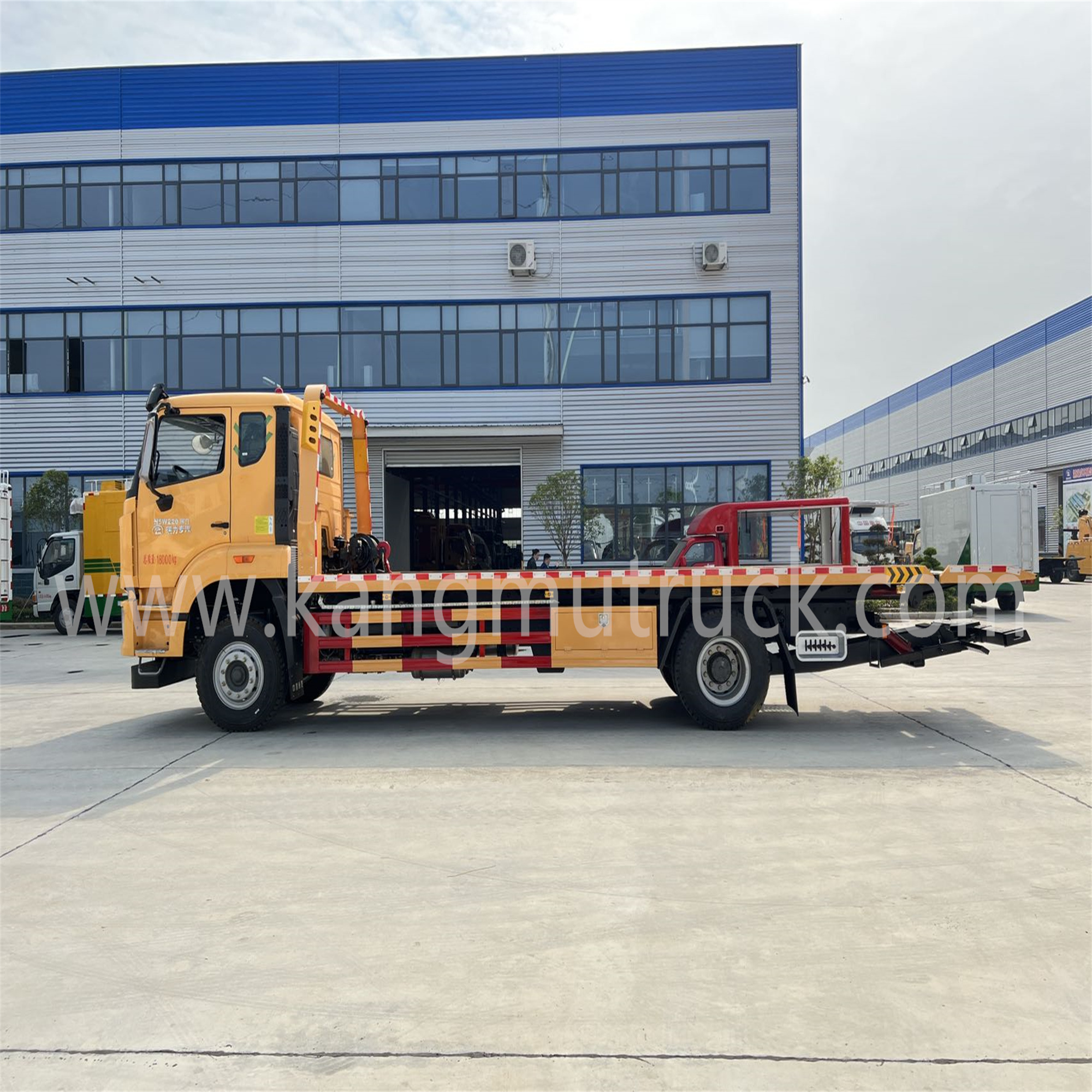 HOWO NX 10-Ton Flatbed Wrecker
