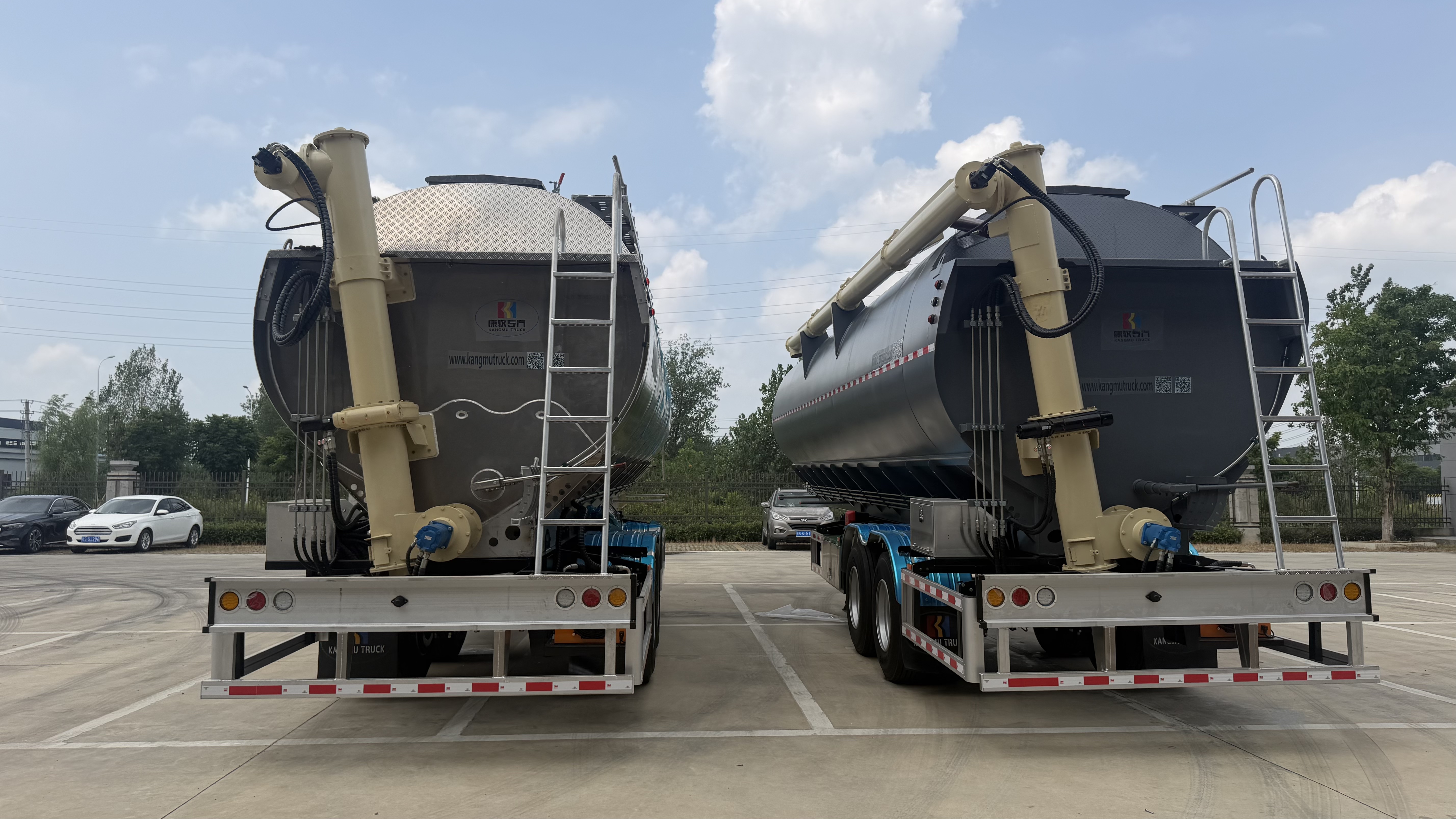 49 M&sup3;Aluminum Bulk Feed Semi-Trailer